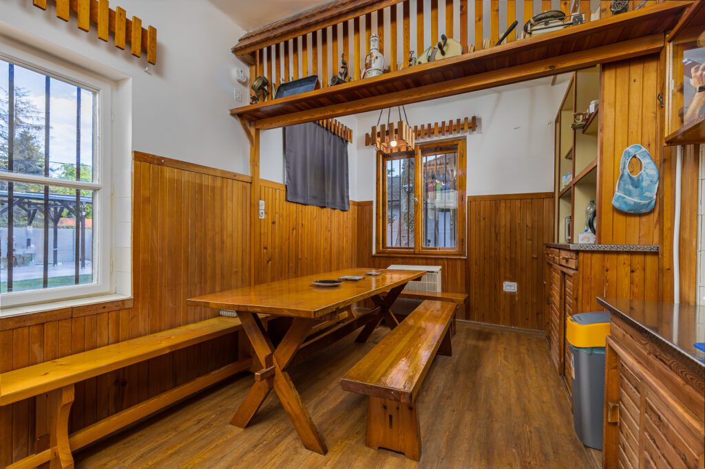 Self-catering accommodation with fully equipped kitchen